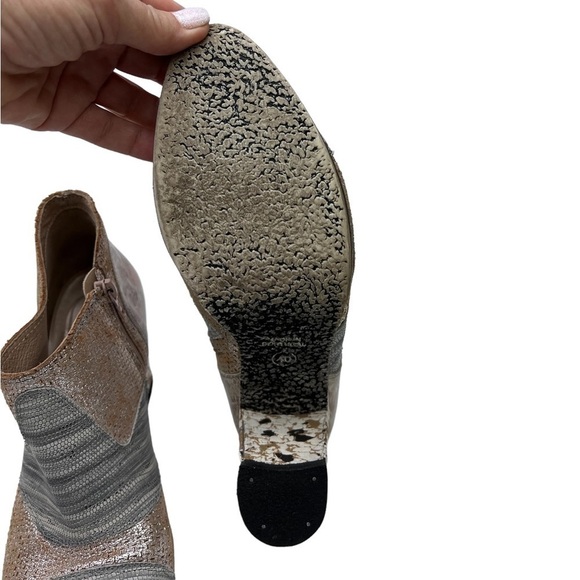 Unity in Diversity Muti Tan Gray Side Zip Ankle Block Heel Bootie SZ EU 40 US 9 - Picture 9 of 10